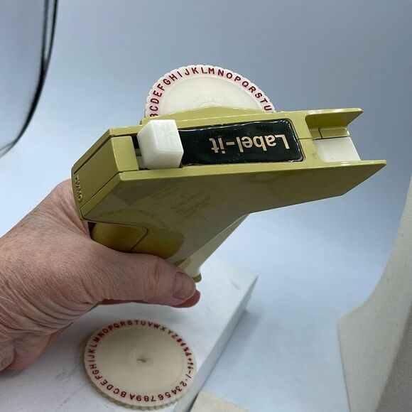 Vintage 1967 DYMO 1700 LABELMAKER. - Picture 3 of 11